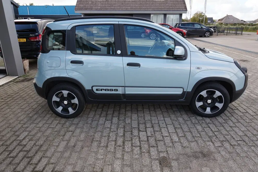 Fiat Panda 1.0 Hybrid Launch Edition uit 2020, foto 4