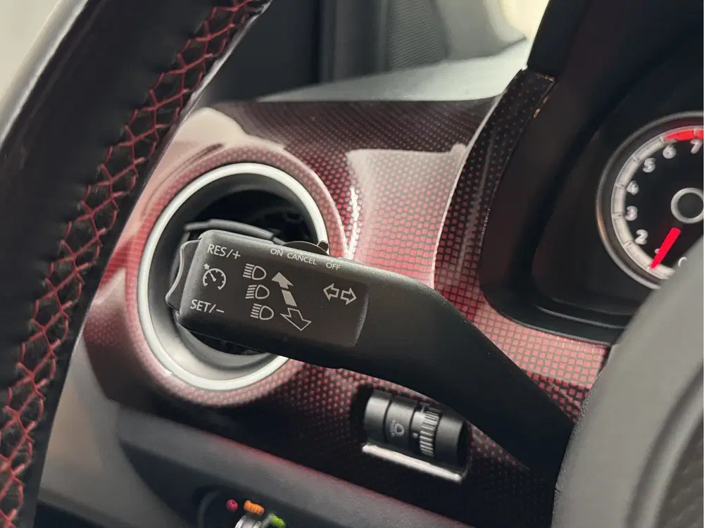 Volkswagen up! 1.0 TSI GTI uit 2019, foto 8