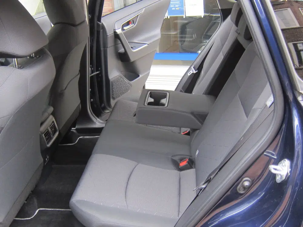 Toyota RAV 4 2.5 Hybrid Business Intro Bearlock All in uit 2019, foto 15