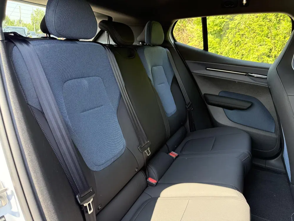 Volvo EX30 Single Motor Core uit 2024, foto 9