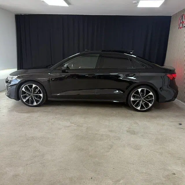 Audi A3 35 TFSI S edition Facelift. Pano uit 2024, foto 3