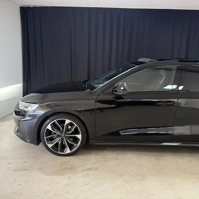 Audi A3 35 TFSI S edition Facelift. Pano uit 2024, foto 4