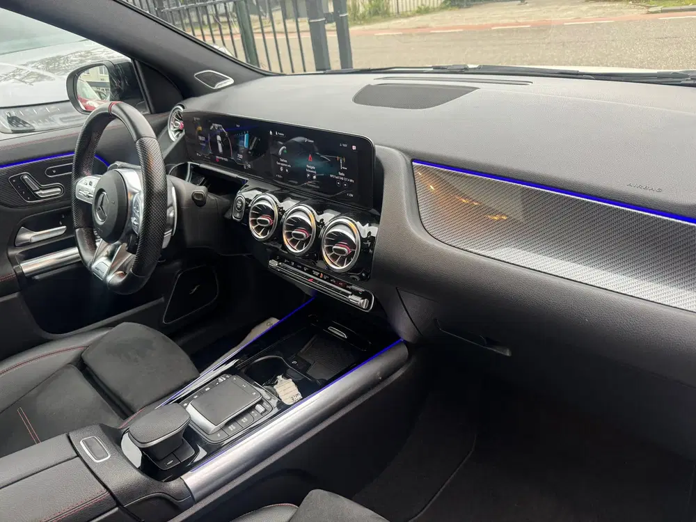 Mercedes-Benz GLA AMG 35 4MATIC PANO BURMESTER MEMORY uit 2020, foto 13
