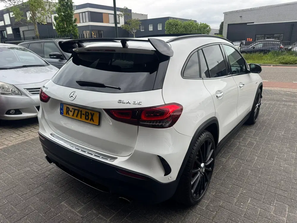 Mercedes-Benz GLA AMG 35 4MATIC PANO BURMESTER MEMORY uit 2020, foto 6