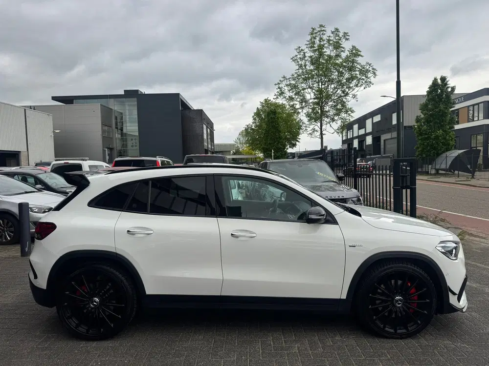 Mercedes-Benz GLA AMG 35 4MATIC PANO BURMESTER MEMORY uit 2020, foto 7