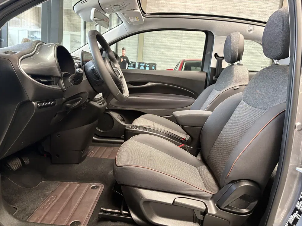 Fiat 500C 500C Icon 42 kWh Cruise uit 2022, foto 13