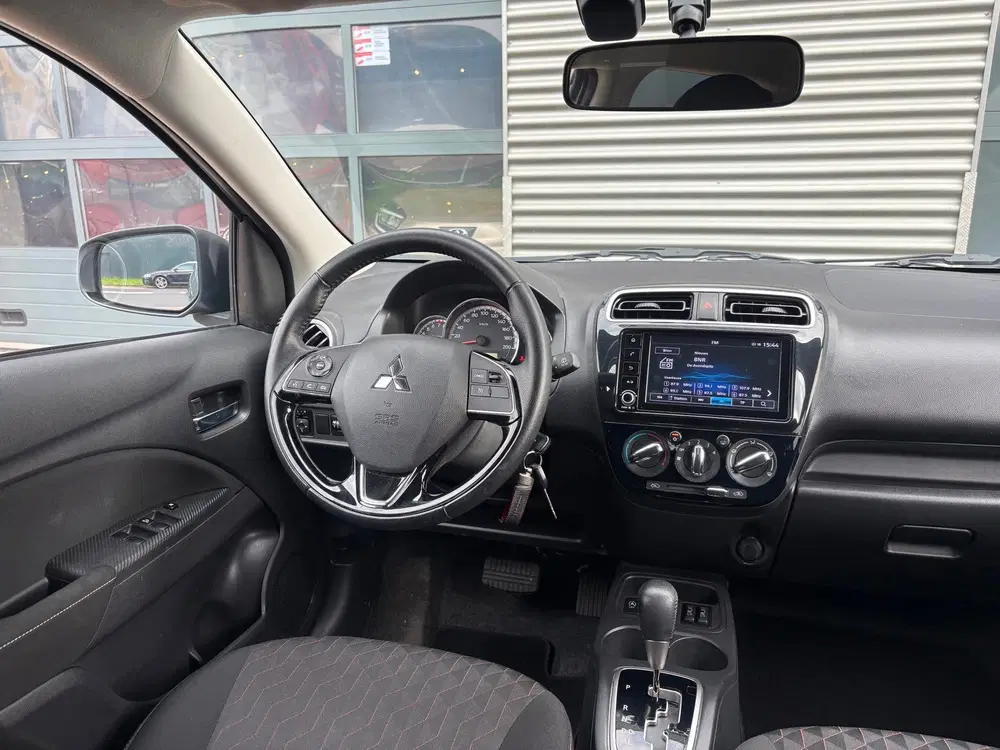 Mitsubishi Space Star 1.2 Dynamic uit 2023, foto 4
