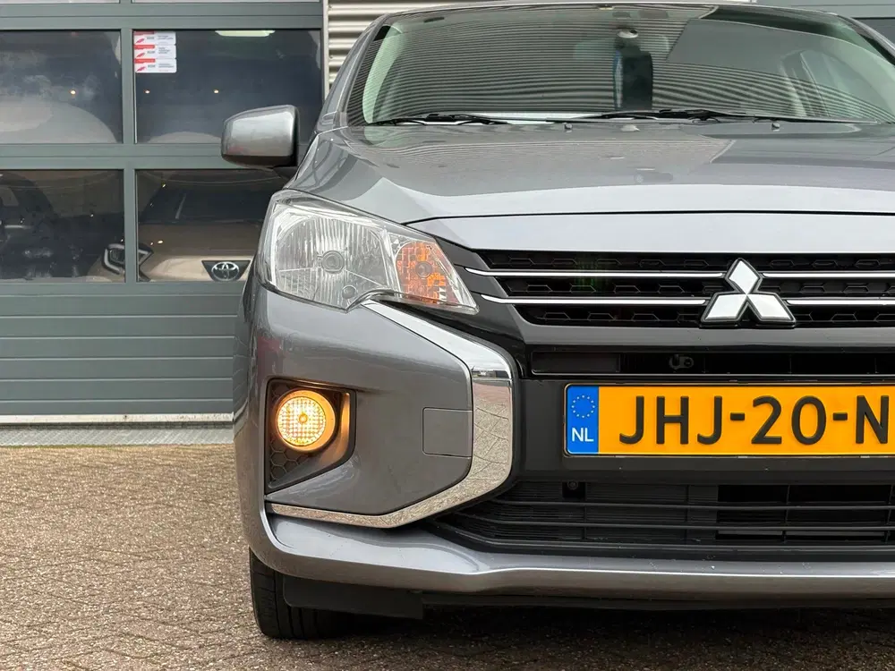 Mitsubishi Space Star 1.2 Dynamic uit 2023, foto 6