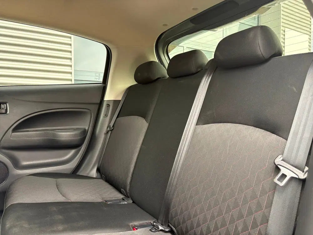 Mitsubishi Space Star 1.2 Dynamic uit 2023, foto 8
