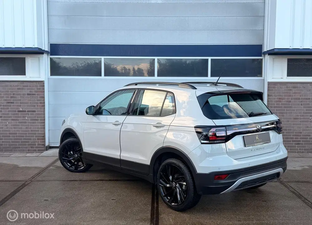 Volkswagen T-Cross uit 2023, foto 8