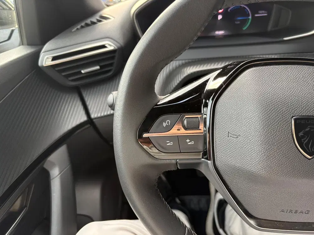 Peugeot 2008 EV Allure 54 kWh Parkeerhulp uit 2025, foto 15