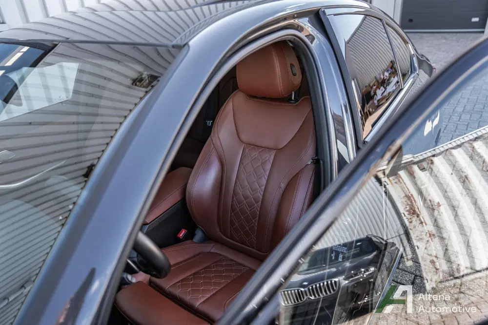 BMW 3-serie 330e High Executive M-sport uit 2022, foto 6