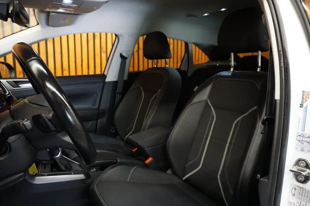 Volkswagen Taigo 1.0 TSI R-LINE BNS uit 2022, foto 12