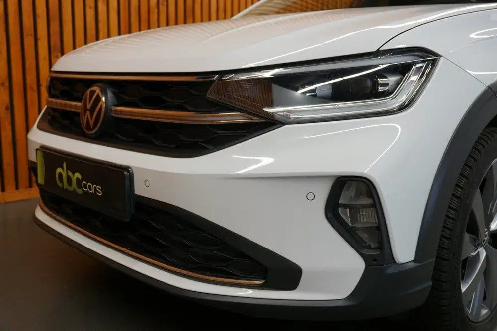 Volkswagen Taigo 1.0 TSI R-LINE BNS uit 2022, foto 3