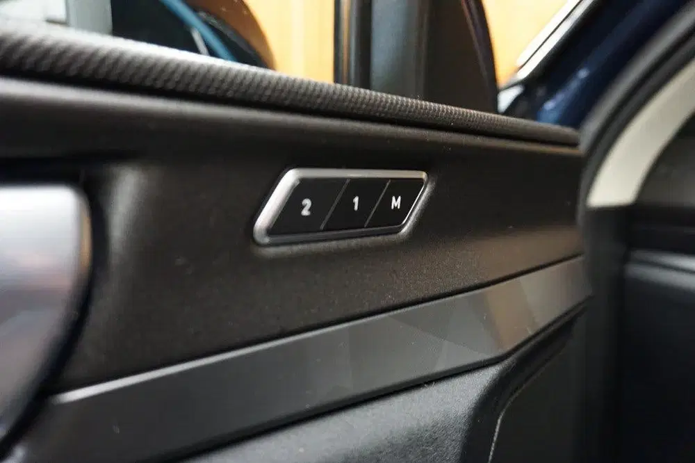 Lynk & Co 01 1.5 Plug-in Automaat Panoramadak Apple Car uit 2023, foto 12