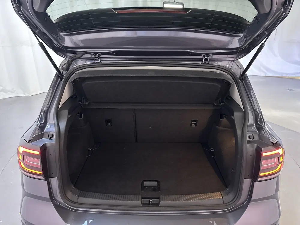 Volkswagen T-Cross 1.0 TSI 110pk DSG R-Line Stoelverwarming uit 2022, foto 11