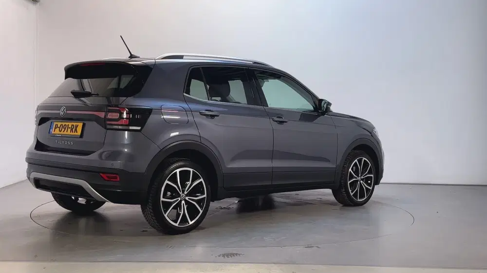 Volkswagen T-Cross 1.0 TSI 110pk DSG R-Line Stoelverwarming uit 2022, foto 3