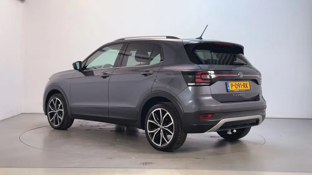 Volkswagen T-Cross 1.0 TSI 110pk DSG R-Line Stoelverwarming uit 2022, foto 6