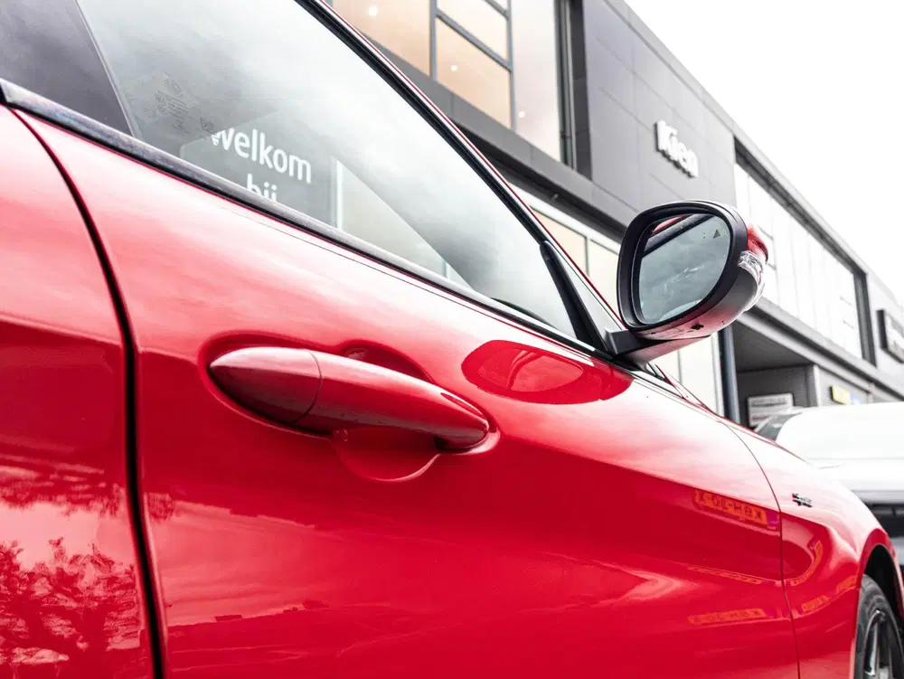 Alfa Romeo Giulia 2.0 Turbo uit 2022, foto 10