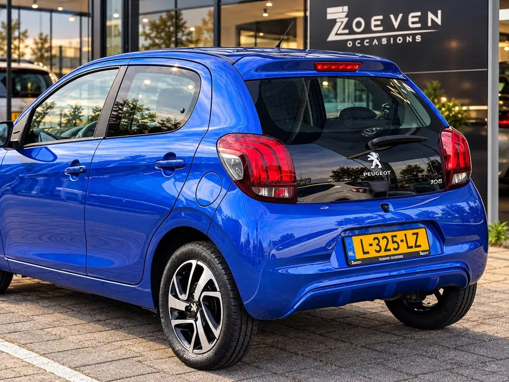Peugeot 108 Peugeot 108 1.0 uit 2021, foto 8
