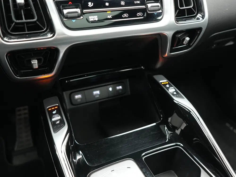 Kia Sorento 1.6 T-GDI 4WD ExecutiveLine PHEV 265pk Dea uit 2021, foto 13