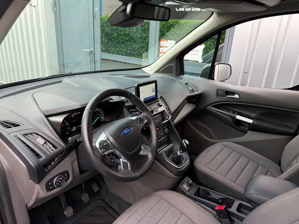 Ford Tourneo Connect Compact 1.0 Titanium vol opties uit 2019, foto 4