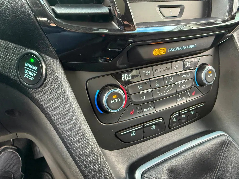 Ford Tourneo Connect Compact 1.0 Titanium vol opties uit 2019, foto 8