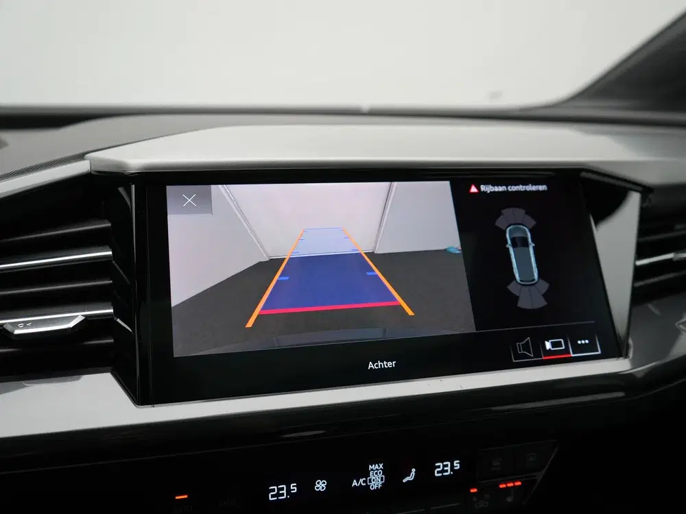 Audi Q4 e-tron 35 2x S Line 55 kWh 170pk uit 2023, foto 10