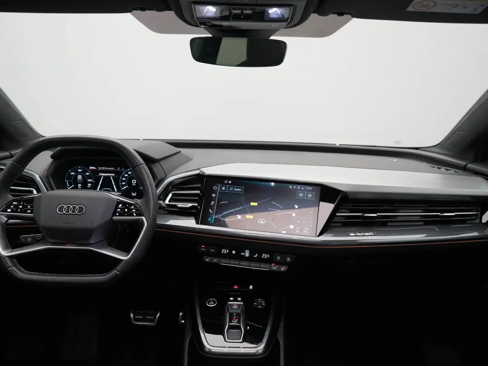 Audi Q4 e-tron 35 2x S Line 55 kWh 170pk uit 2023, foto 13