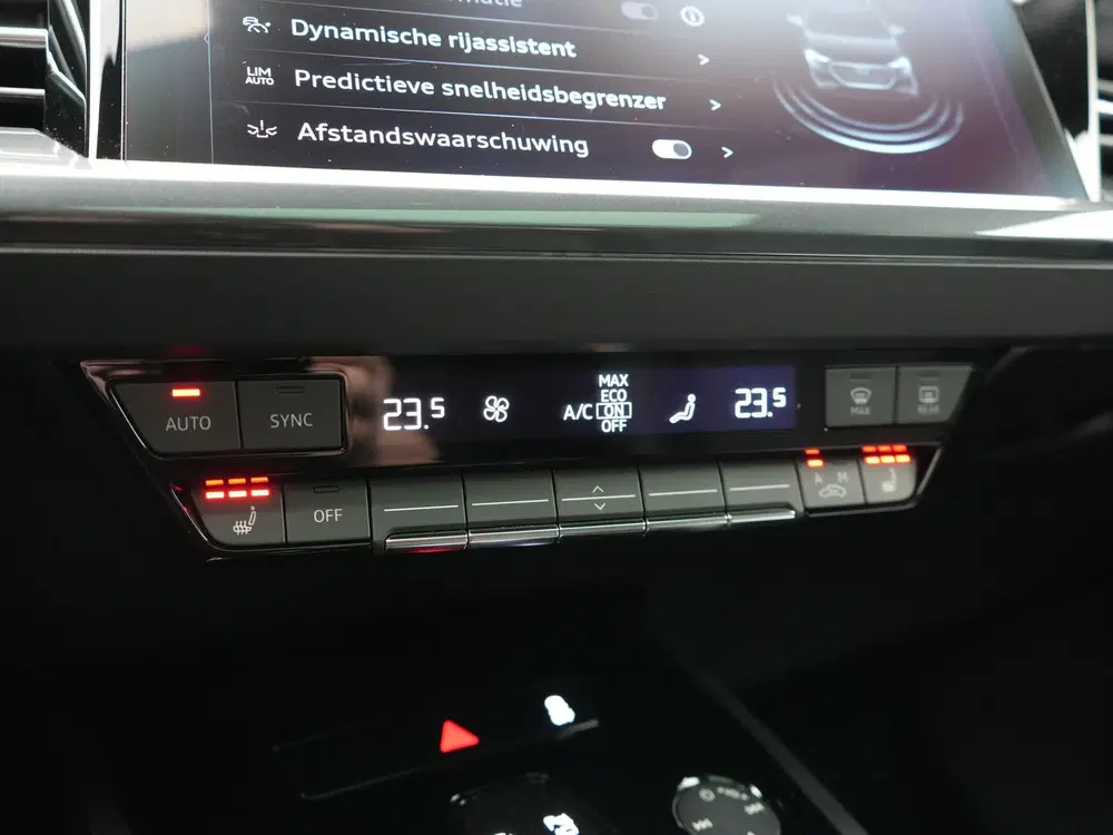 Audi Q4 e-tron 35 2x S Line 55 kWh 170pk uit 2023, foto 9