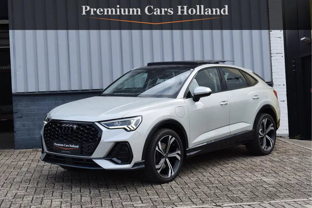 Audi Q3 45 TFSI e Black Edition 245 Pk Pano Navi L uit 2021