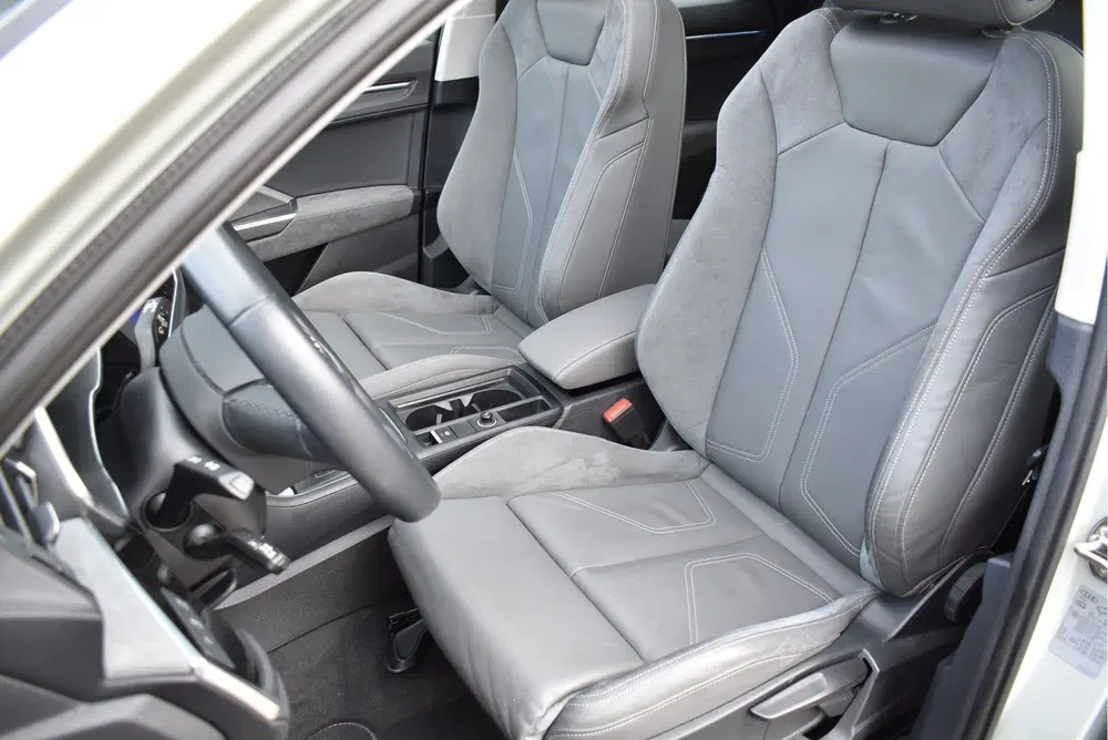 Audi Q3 45 TFSI e Black Edition 245 Pk Pano Navi L uit 2021, foto 4