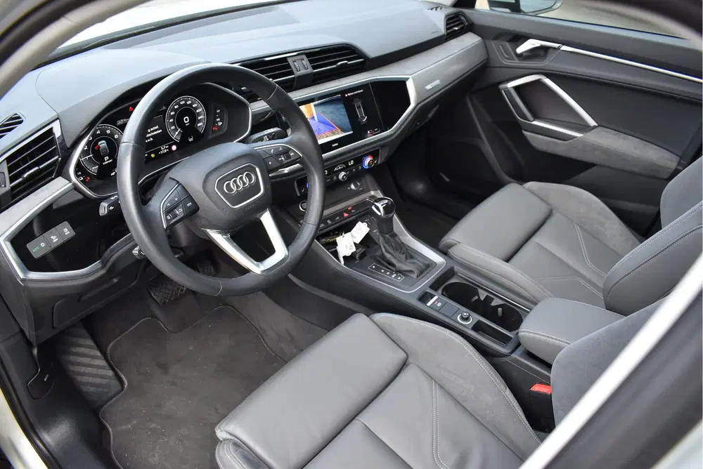 Audi Q3 45 TFSI e Black Edition 245 Pk Pano Navi L uit 2021, foto 5
