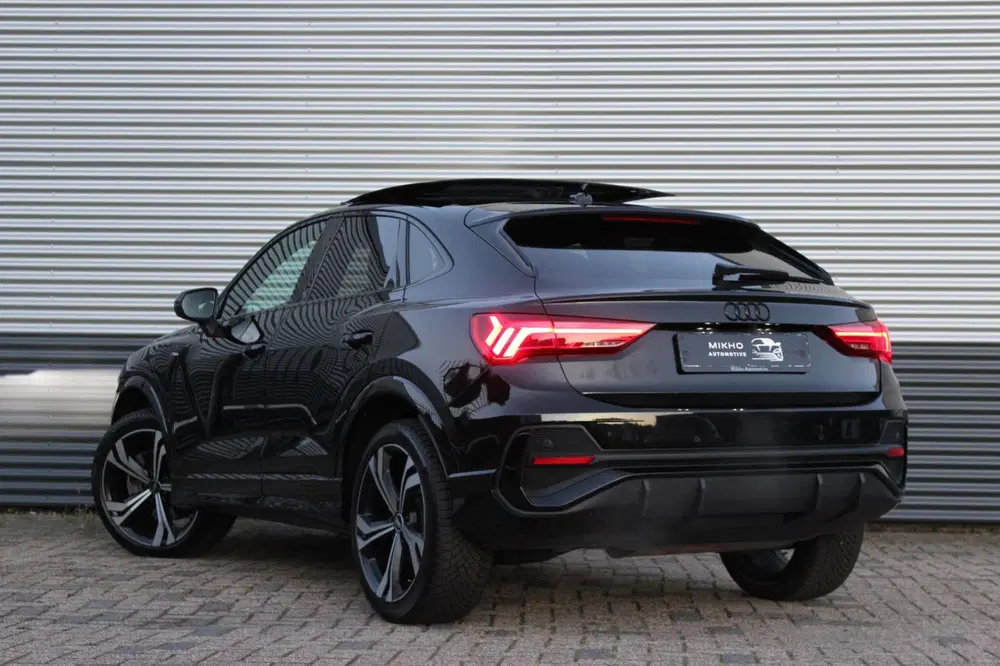 Audi Q3 45 TFSIe uit 2021, foto 12
