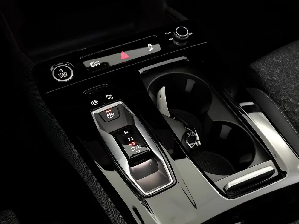 Audi Q6 e-tron S edition performance 100 kWh Panoramadak uit 2026, foto 14