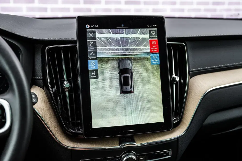Volvo XC60 2.0 T6 Plug-in Hybrid AWD Ultra Dark uit 2026, foto 15