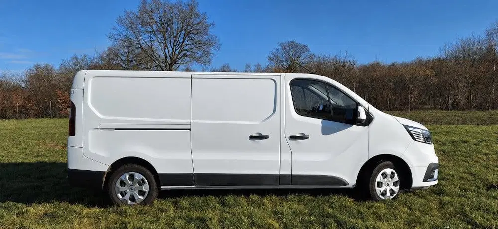 Renault Trafic GB 2.0 Blue dCi 131pk L2h1 T30 Work Editio uit 2024, foto 2
