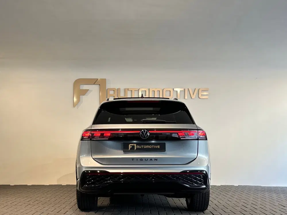 Volkswagen Tiguan 1.5 eHybrid R-Line Business Pano uit 2024, foto 5
