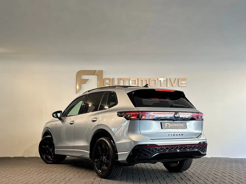 Volkswagen Tiguan 1.5 eHybrid R-Line Business Pano uit 2024, foto 6