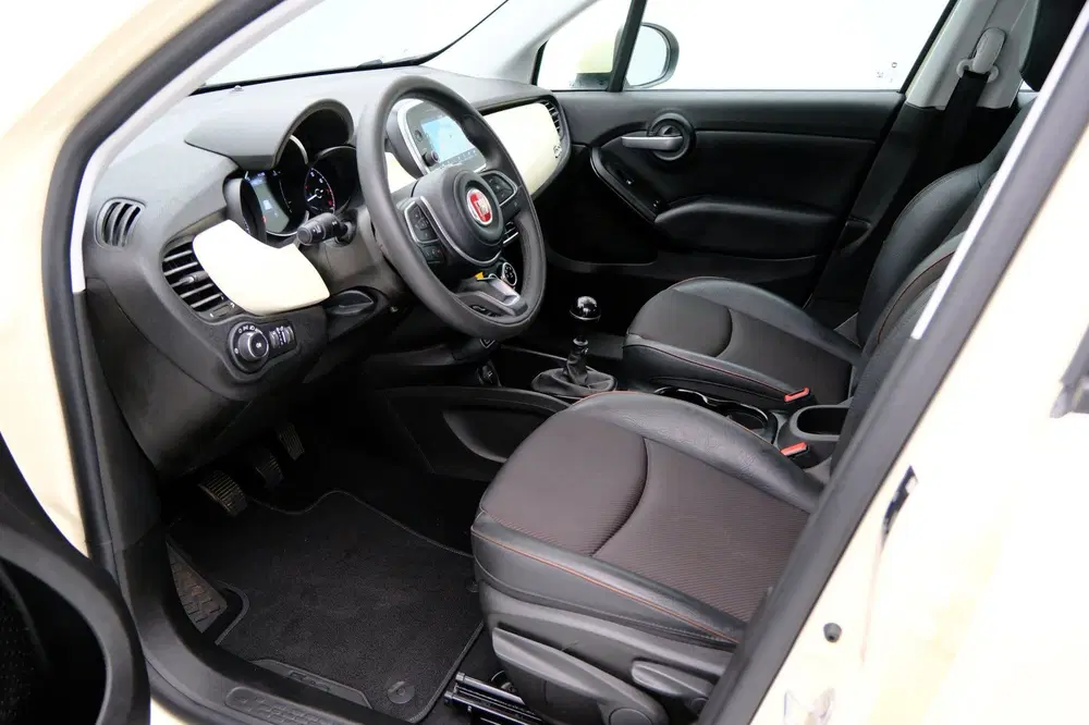 Fiat 500 1.0 GSE Urban 120TH Edition LED uit 2020, foto 2