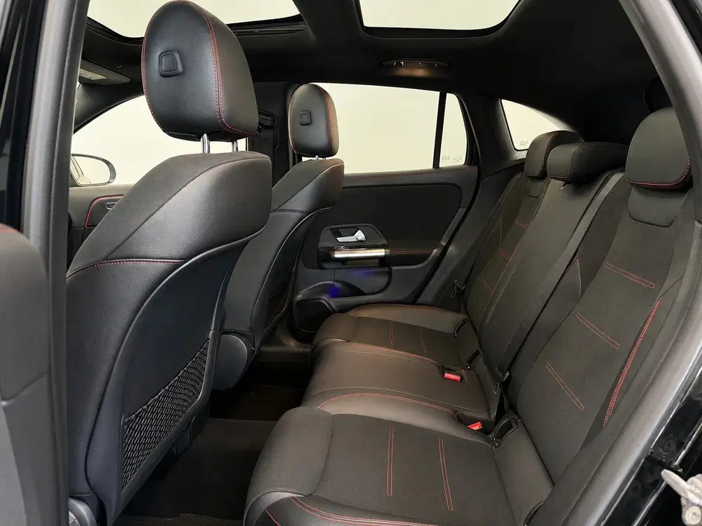 Mercedes-Benz GLA 200 AMG Line Business Solution Auto uit 2022, foto 12