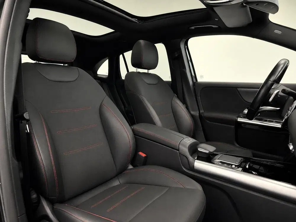 Mercedes-Benz GLA 200 AMG Line Business Solution Auto uit 2022, foto 14