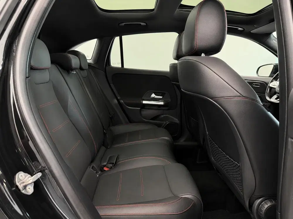 Mercedes-Benz GLA 200 AMG Line Business Solution Auto uit 2022, foto 15