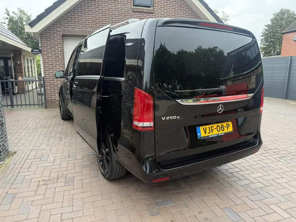 Mercedes-Benz V-Klasse 250d Extra Lang DC Edition 190 pk uit 2019, foto 10