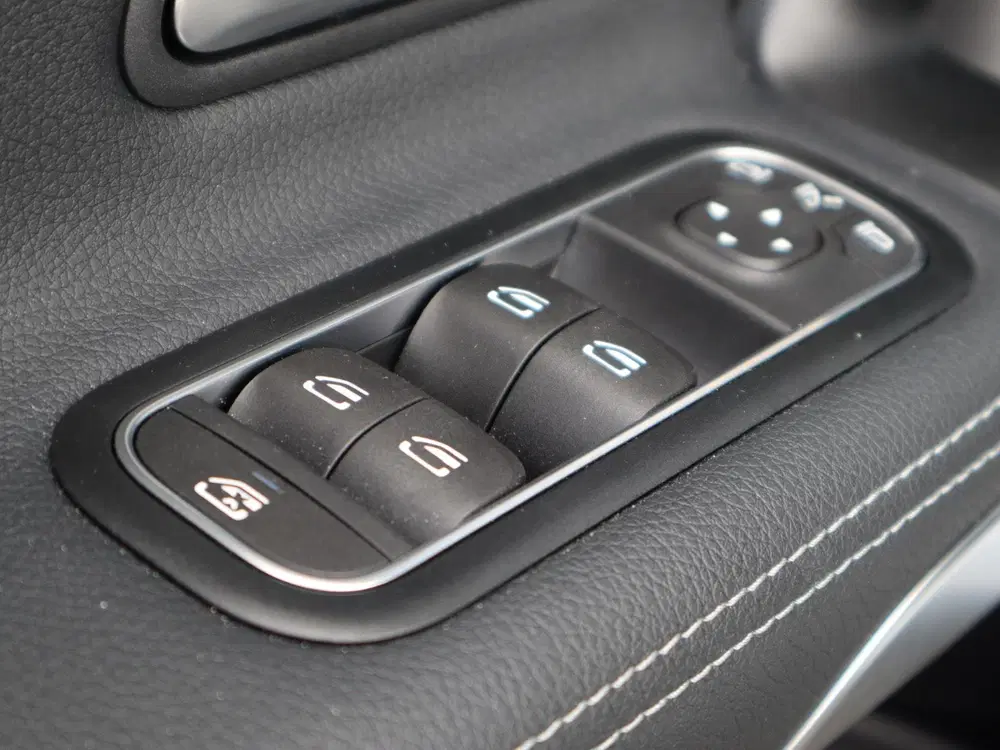 Mercedes-Benz A-Klasse 250 e Business Line l Keyless l Achte uit 2025, foto 13