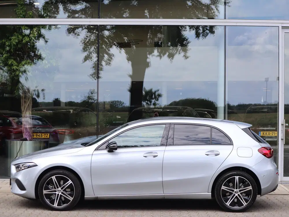 Mercedes-Benz A-Klasse 250 e Business Line l Keyless l Achte uit 2025, foto 4