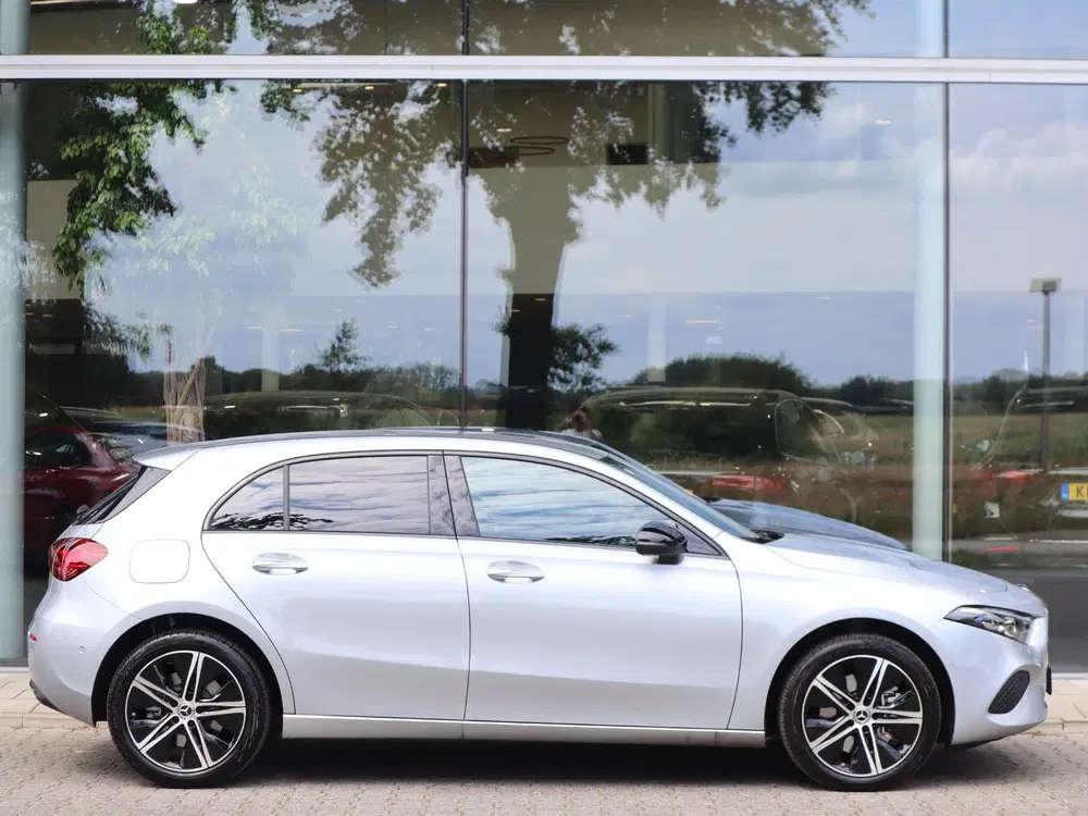 Mercedes-Benz A-Klasse 250 e Business Line l Keyless l Achte uit 2025, foto 5
