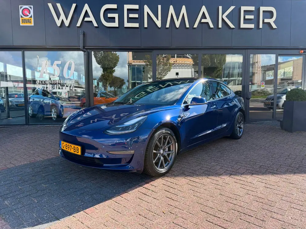 Tesla Model 3 Long Range RWD 75 kWh PANO uit 2019