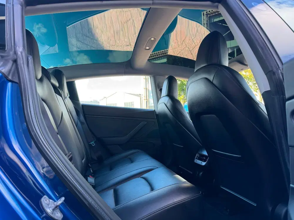 Tesla Model 3 Long Range RWD 75 kWh PANO uit 2019, foto 9