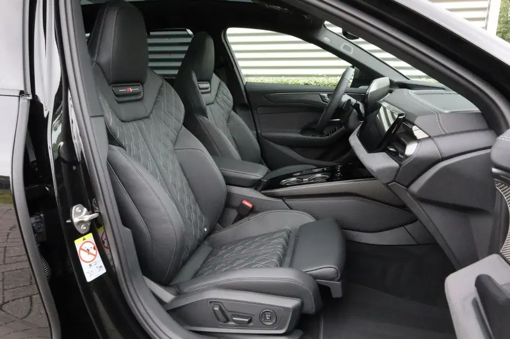 Audi A6 e-hybrid Competition 428PK l ABT Aero l AB uit 2026, foto 12